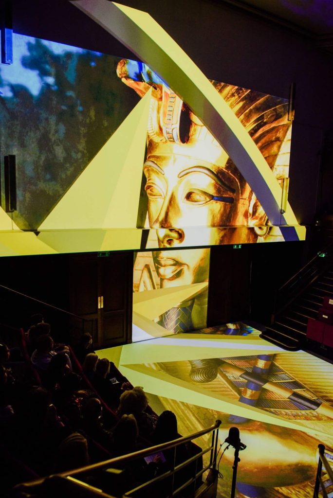 National Geographic with e2k