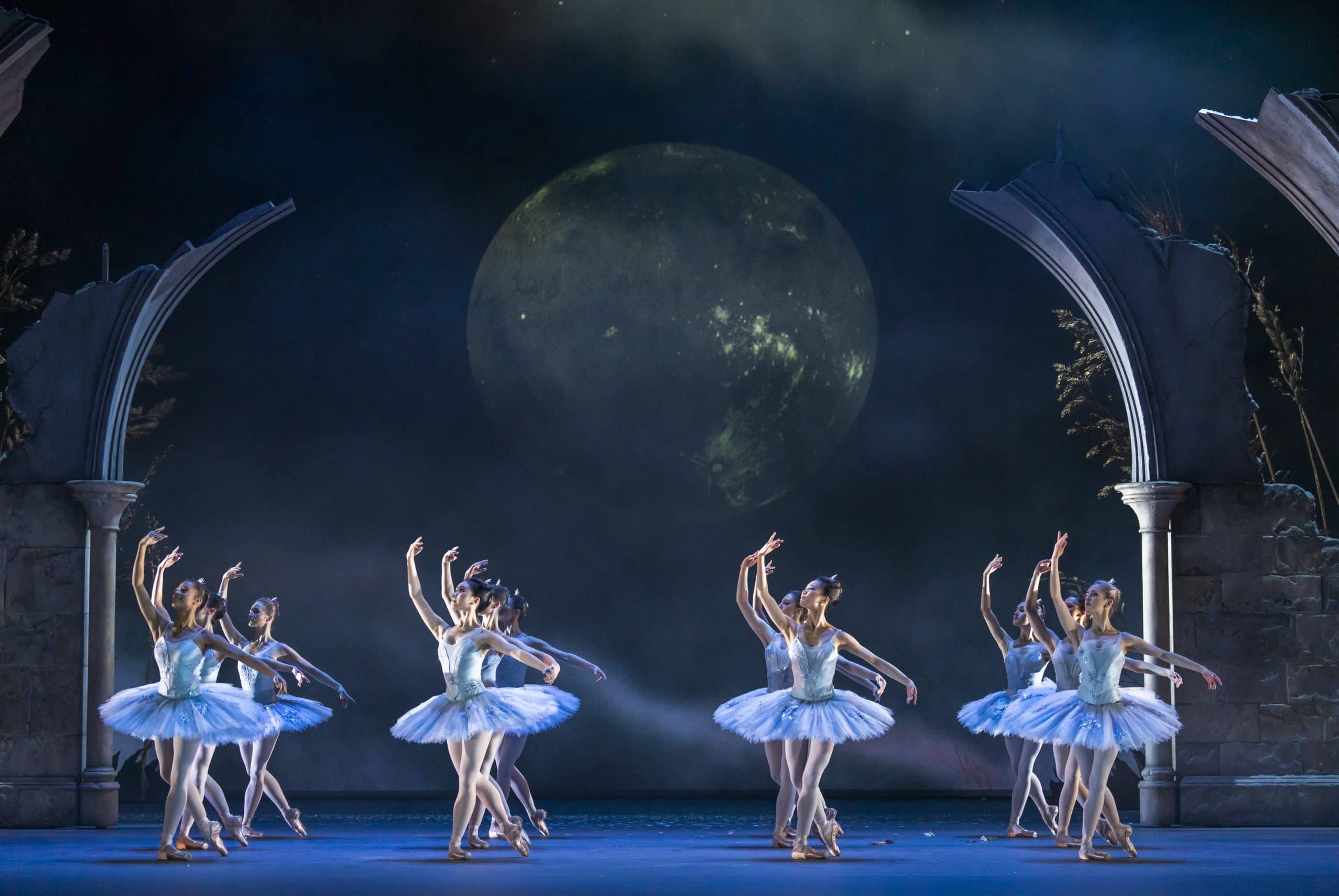 Cinderella Royal Ballet 24 03 23 ROH 3738 1 scaled