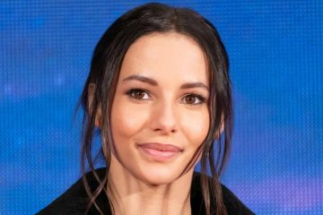 Francesca Hayward 1