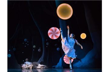 Kayla Maree Tarantolo as Gretel in Christopher Hampsons Hansel and Gretel for Scottish Ballet. Photo by Andy Ross