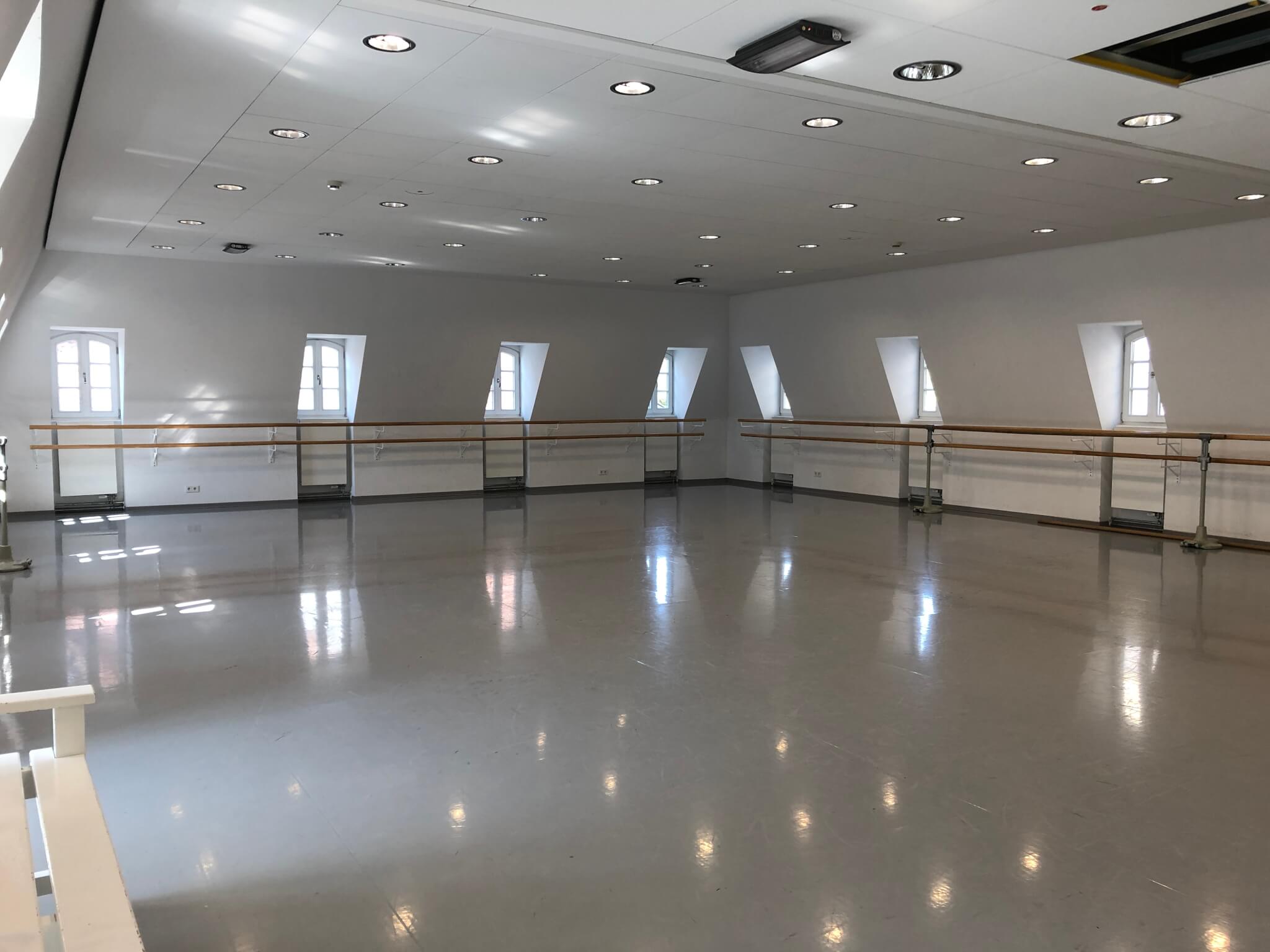 FUdK Essen Ballettflugel Tanzssal 3 150m² Liberty