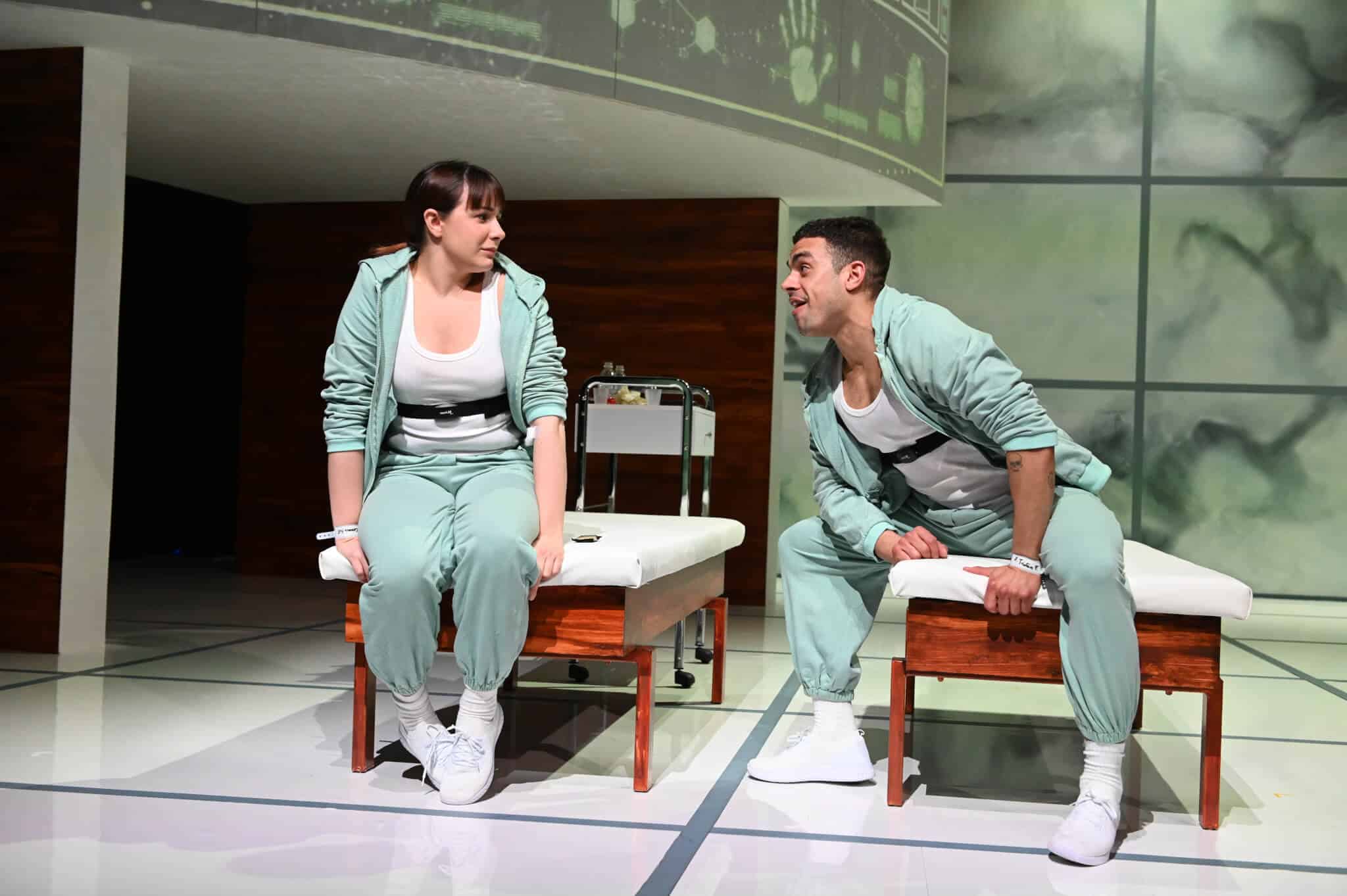 English_Theatre_Frankfurt_The_Effect_Martin_Kaufhold-11.jpg
