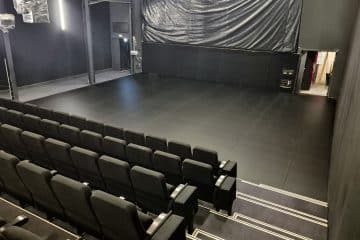 LUX, Scène nationale de Valence : un nouvel écrin pour la danse avec Harlequin Floors