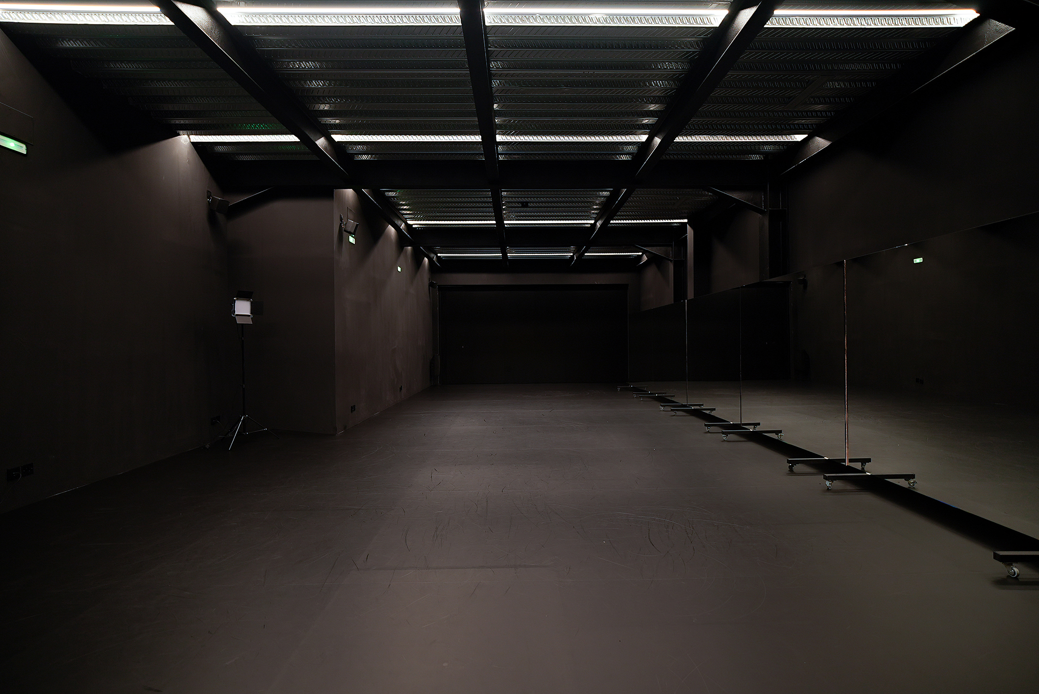 251125 HAR Spoiler Salle1