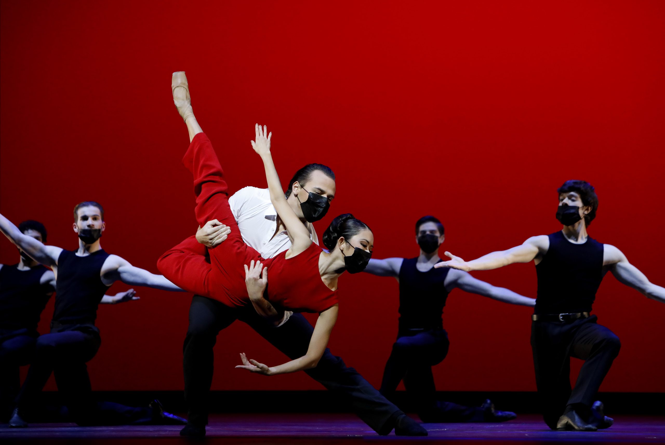 Das Aalto Ballett tanzt auf Harlequin Tanzboden