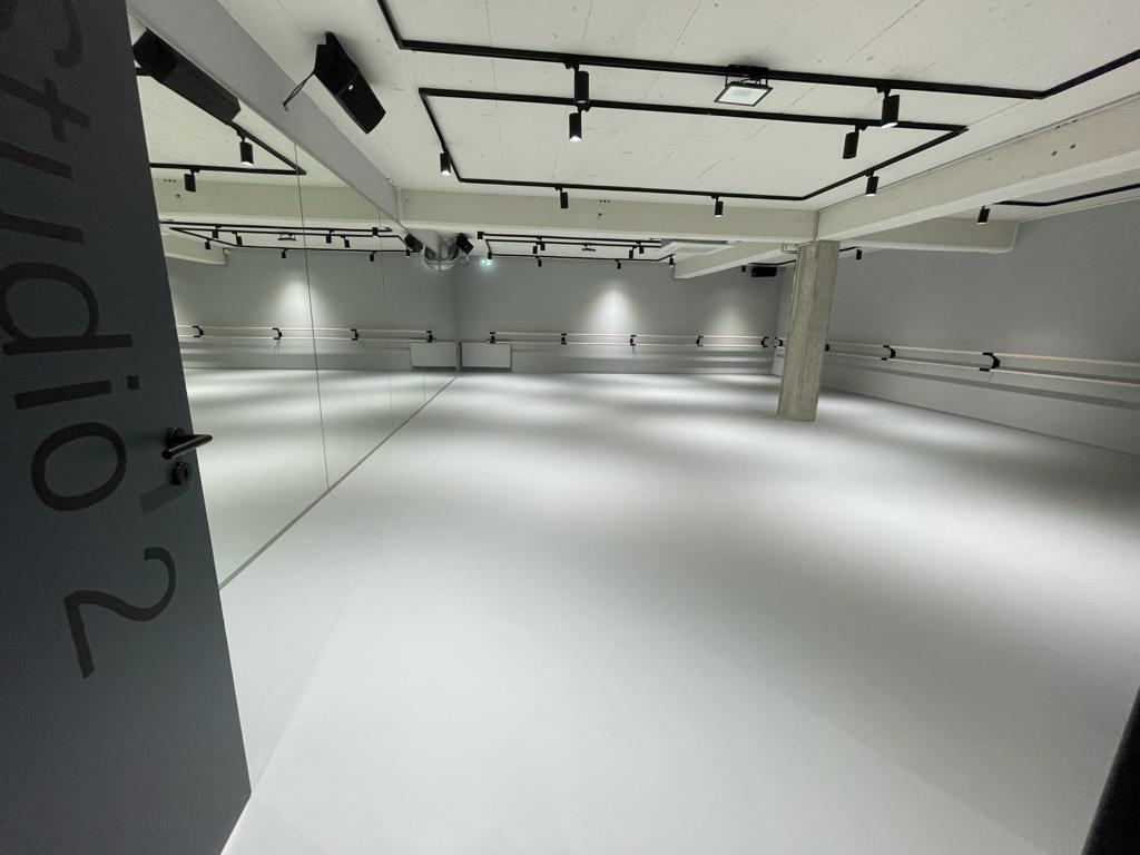 Studio 2 Tanzhaus Dortmund mit Harlequin Activity und Harlequin Standfast